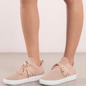 Steve Madden Lancer Sneaker in Blush